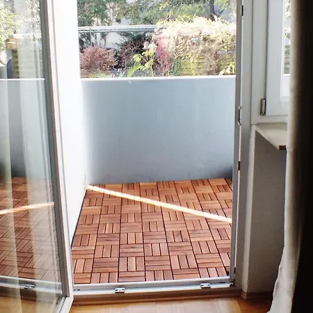 Stylish With Balcony Center アパート